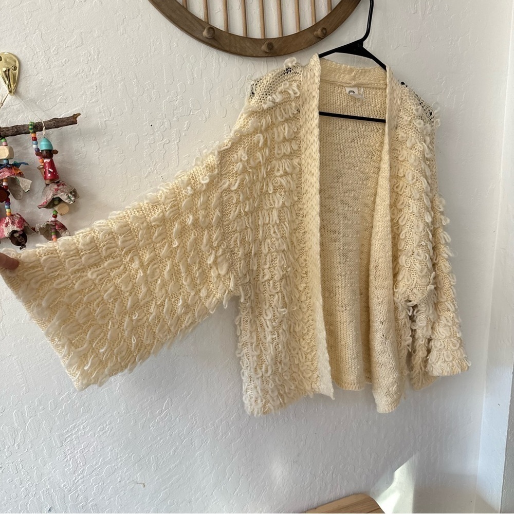 Anthropologie Akemi and Kim Loopy Shag Wide Arm Open Front Cardigan OS - Picture 4 of 6